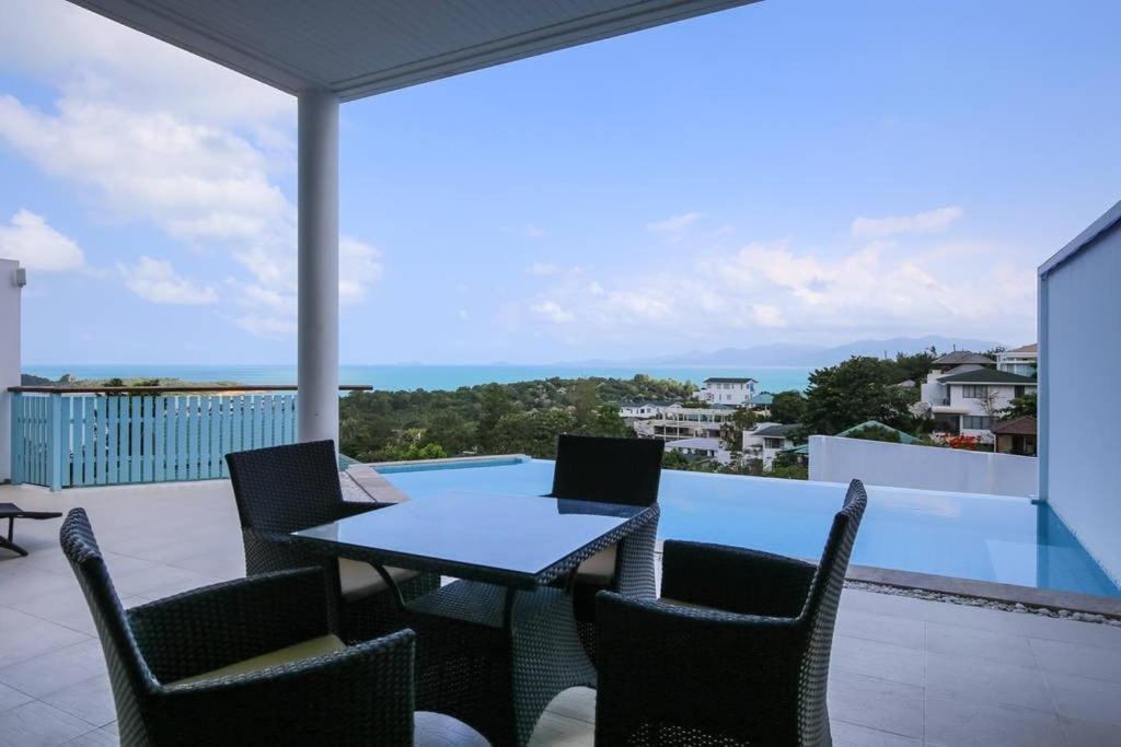 2 Bed Seaview 5 Mins To B1 Villaer *